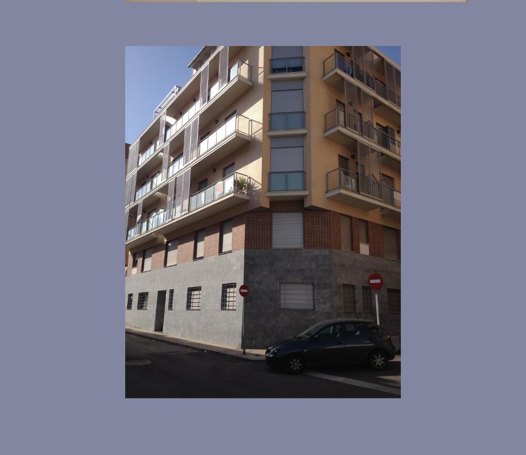 Stunning 2-Bed Apartment In Pego Exterior photo